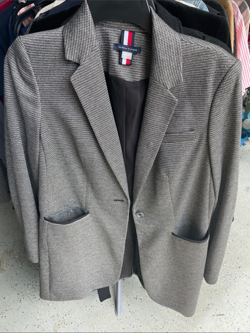 Tommy Hilfiger Women’s Black & Gray Houndstooth Sport Coat